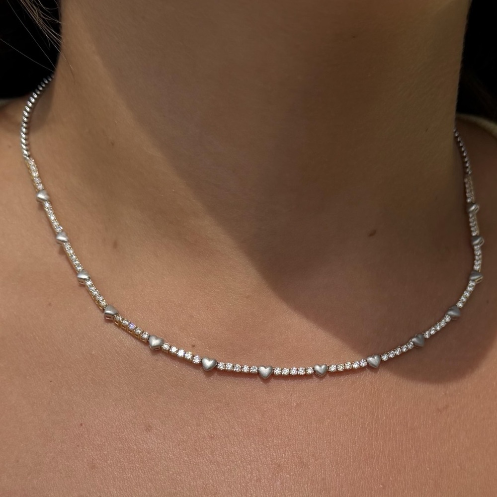 Unique 18K Gold Natural Diamond Heart Tennis Necklace 17”